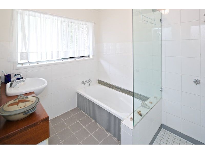 6 Nandina Street, Alexandra Hills QLD 4161