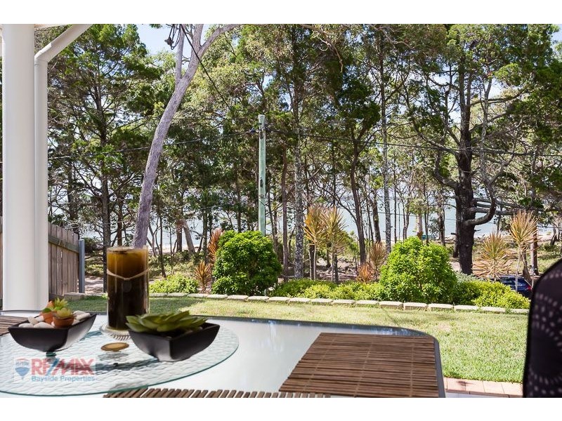 60 Victoria Parade, Coochiemudlo Island QLD 4184