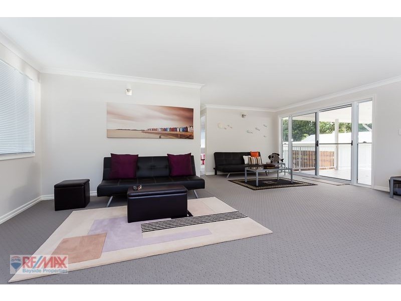 60 Victoria Parade, Coochiemudlo Island QLD 4184