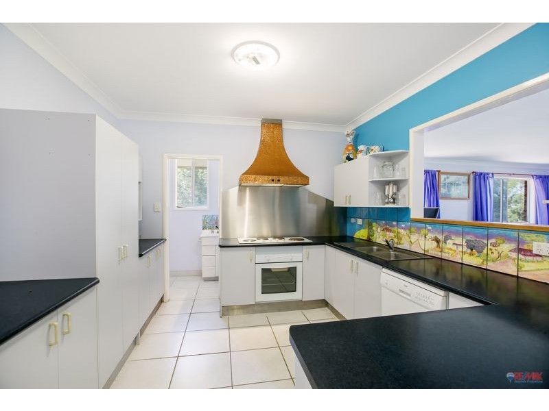 297 Redland Bay Road, Capalaba QLD 4157