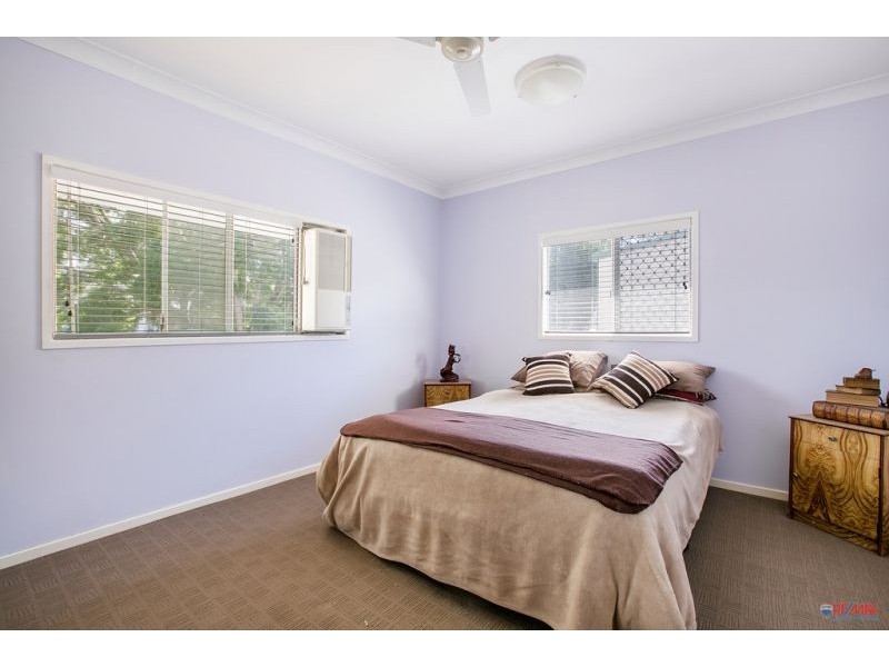 297 Redland Bay Road, Capalaba QLD 4157