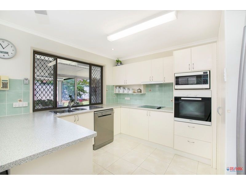 6 Marianne Street, Victoria Point QLD 4165