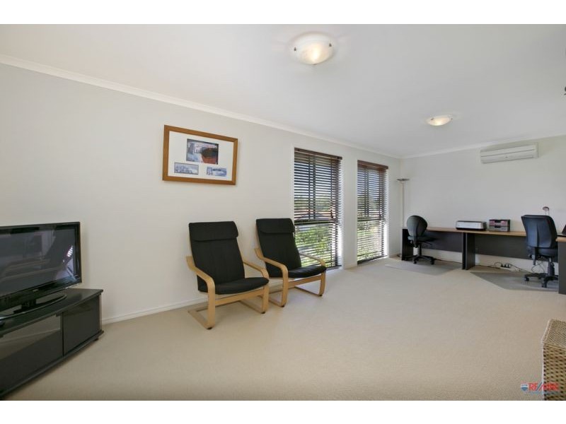 14 Jacaranda Place, Ormiston QLD 4160