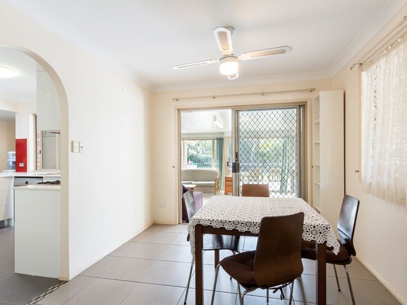 100 Sycamore Parade, Victoria Point QLD 4165