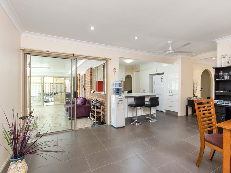 100 Sycamore Parade, Victoria Point QLD 4165