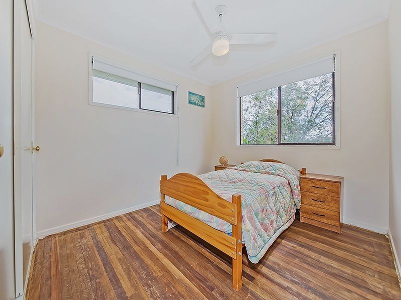 16 Downing St, Birkdale QLD 4159