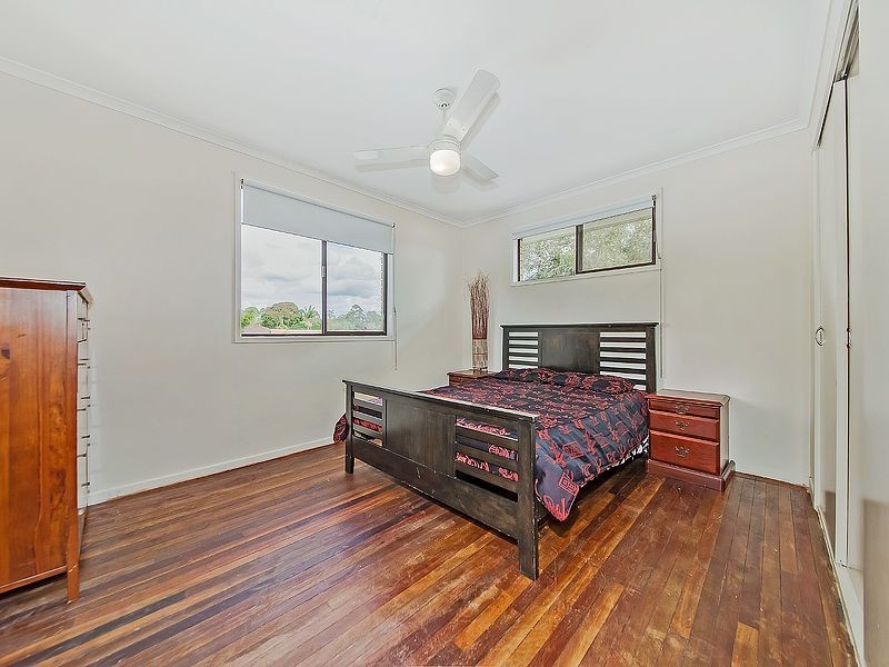 16 Downing St, Birkdale QLD 4159
