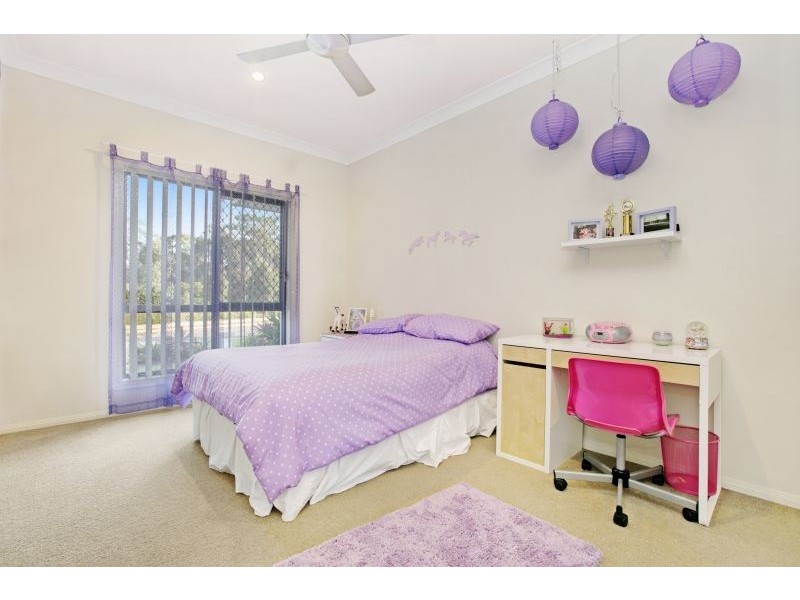 14 Sandalwood Street, Thornlands QLD 4164