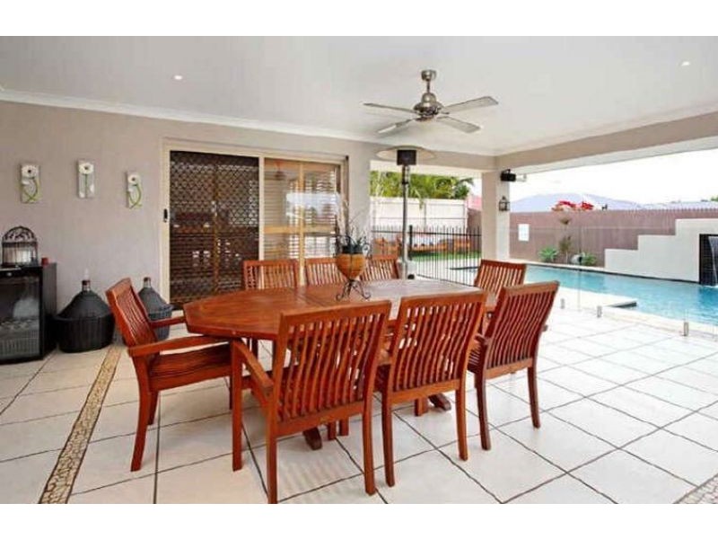 27 Trafalgar Vale, Wellington Point QLD 4160
