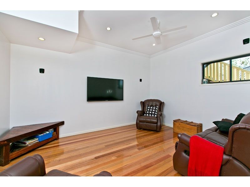 45 Pitt Street, Redland Bay QLD 4165