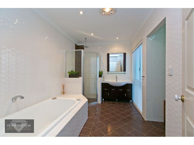 43 Seacrest Court, Raby Bay QLD 4163