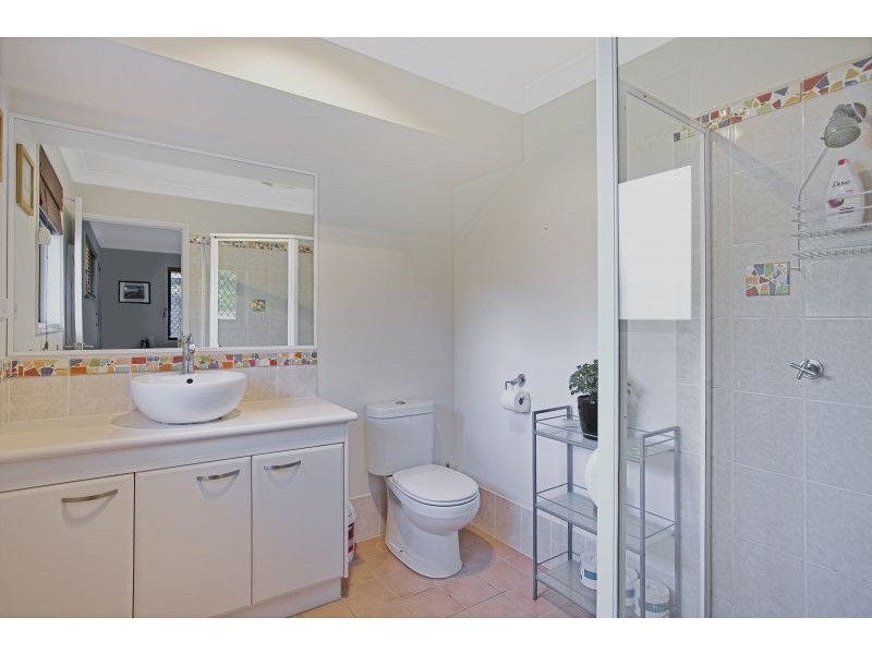15 Hooper Street, Birkdale QLD 4159