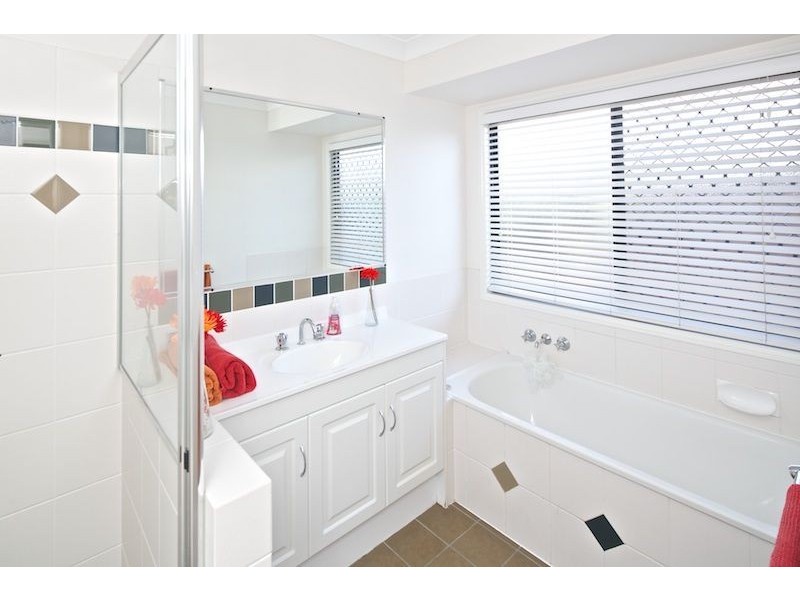 4 Lidgard Street, Thornlands QLD 4164