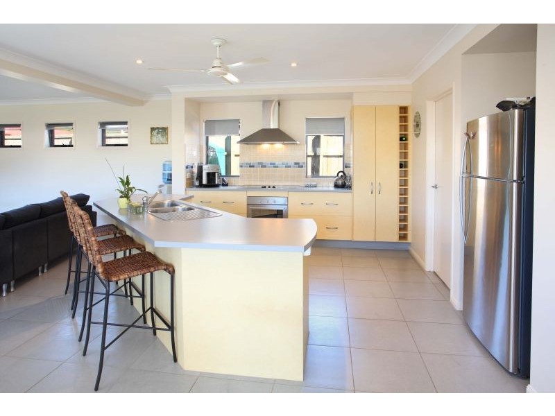 13 Syracuse Street, Redland Bay QLD 4165