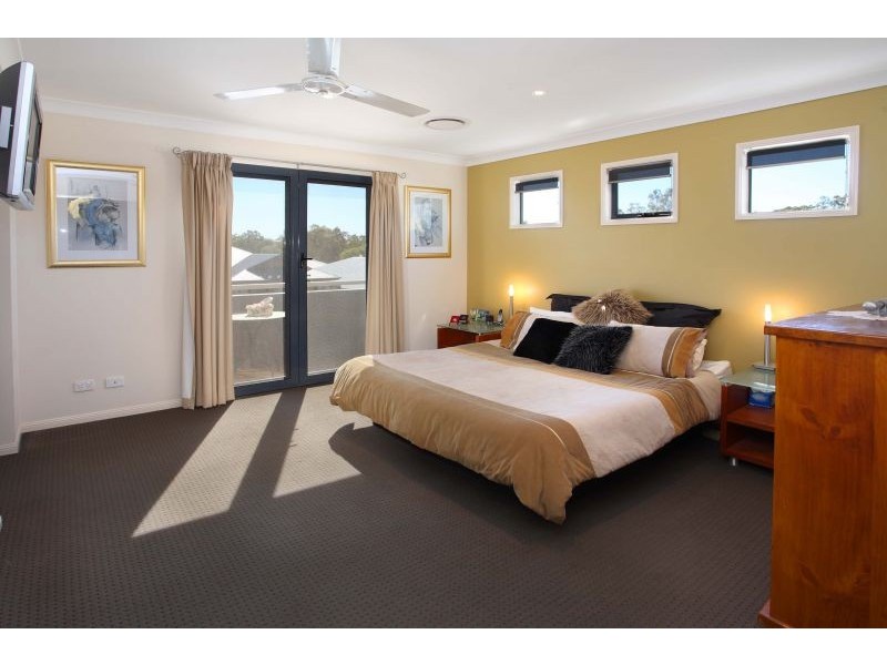 13 Syracuse Street, Redland Bay QLD 4165