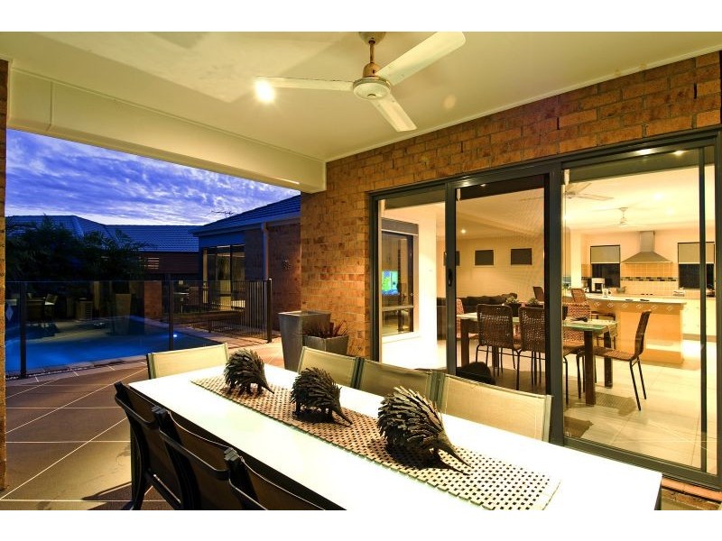 13 Syracuse Street, Redland Bay QLD 4165