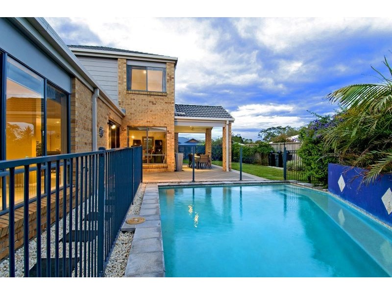 13 Syracuse Street, Redland Bay QLD 4165