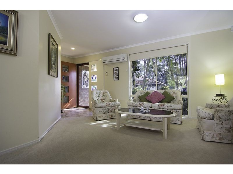 24 Pinelands Circuit, Redland Bay QLD 4165