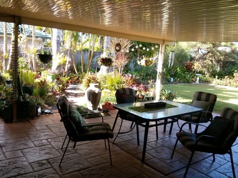 24 Pinelands Circuit, Redland Bay QLD 4165