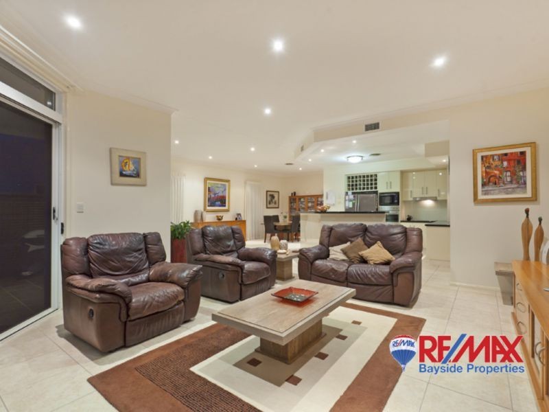 24 Gray Street, Redland Bay QLD 4165