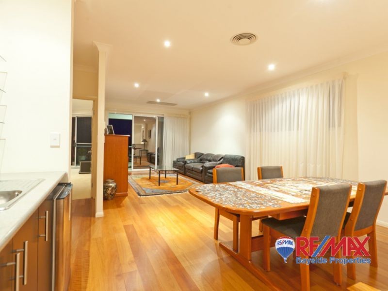 24 Gray Street, Redland Bay QLD 4165