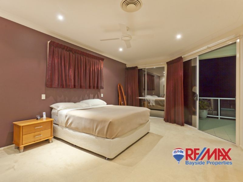 24 Gray Street, Redland Bay QLD 4165