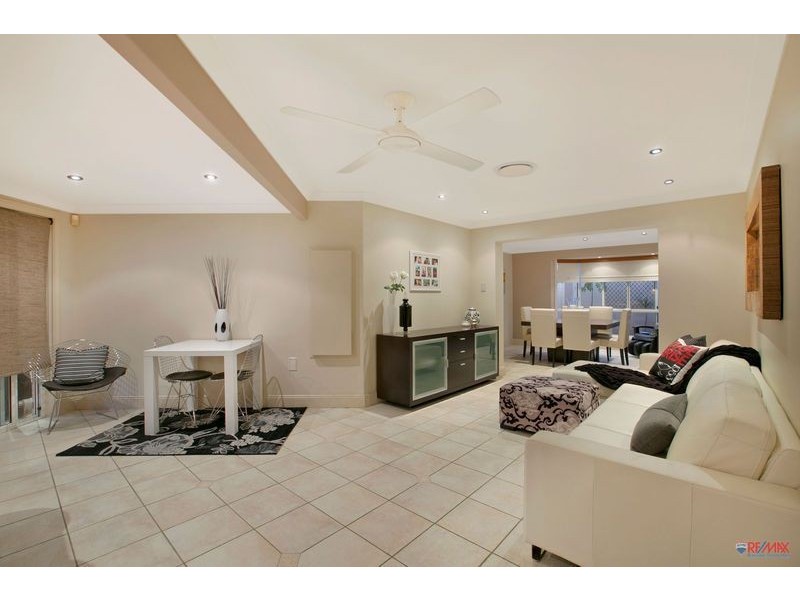 16 Galley Way, Birkdale QLD 4159