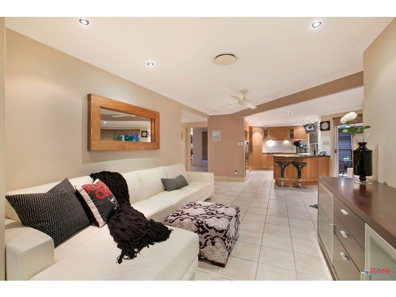 16 Galley Way, Birkdale QLD 4159