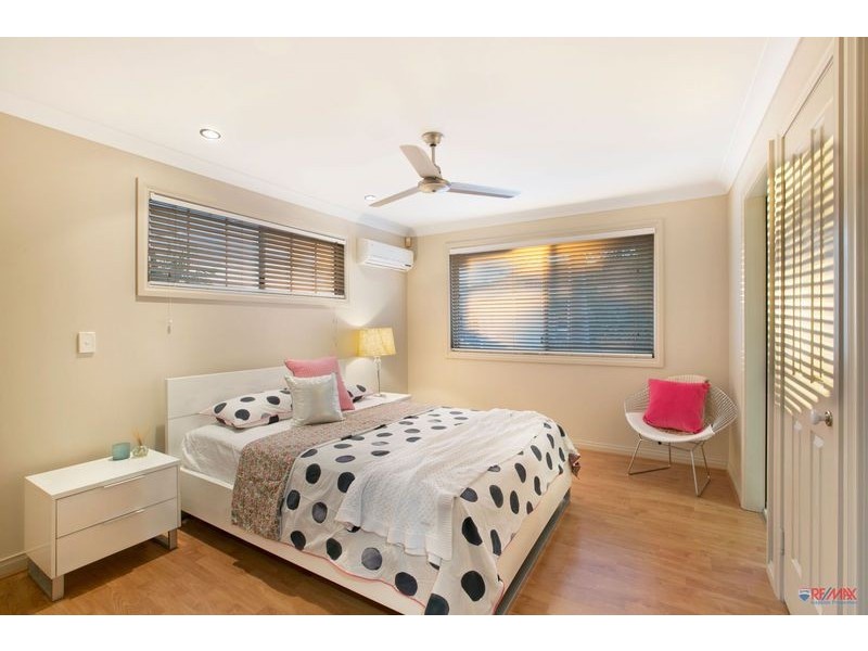 16 Galley Way, Birkdale QLD 4159