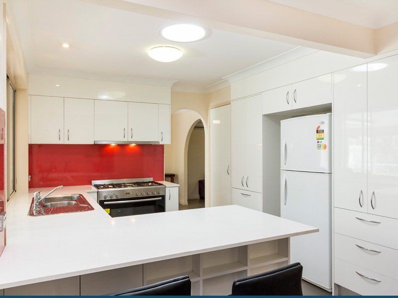 100 Sycamore Parade, Victoria Point QLD 4165