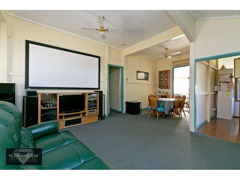 202 Kianawah Road, Wynnum West QLD 4178