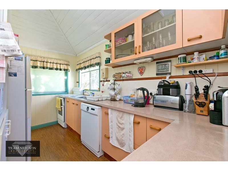 202 Kianawah Road, Wynnum West QLD 4178