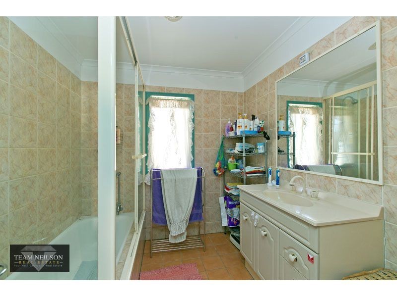 202 Kianawah Road, Wynnum West QLD 4178