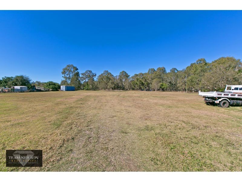 202 Kianawah Road, Wynnum West QLD 4178