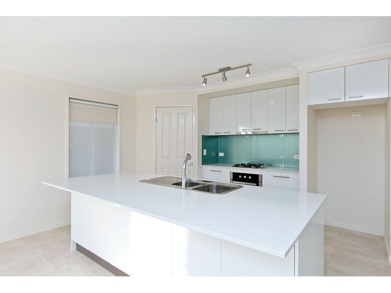 3 Brimblecombe Street, Victoria Point QLD 4165