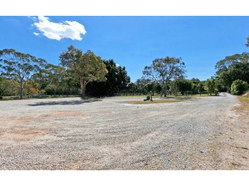 31 Stanley St, Capalaba QLD 4157