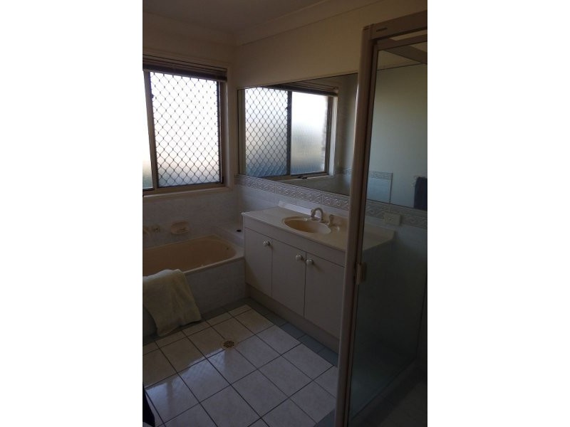 4 Romney Close, Birkdale QLD 4159