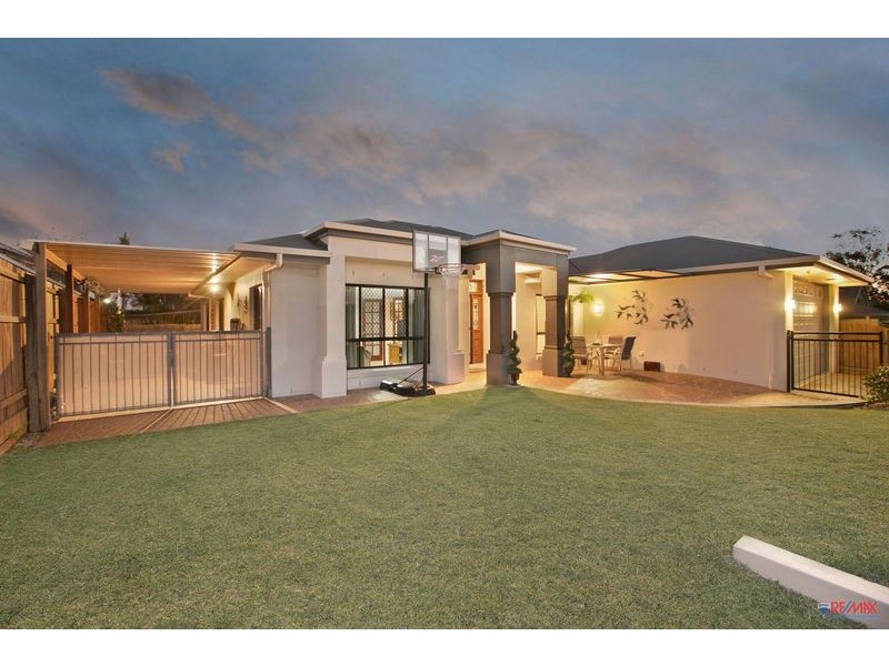 24 Mallan Terrace, Birkdale QLD 4159