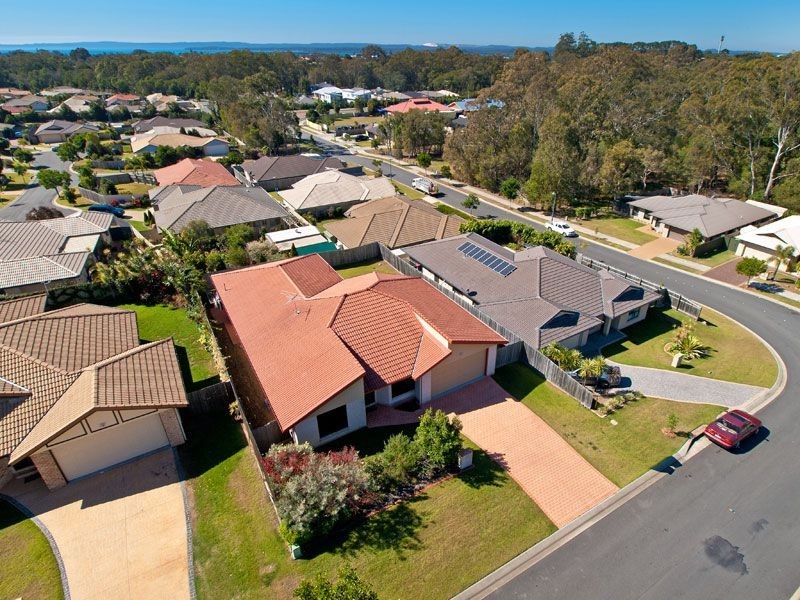 21 Emperor Drive, Redland Bay QLD 4165