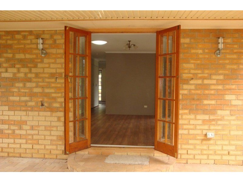 43 Rosella Street, Wellington Point QLD 4160