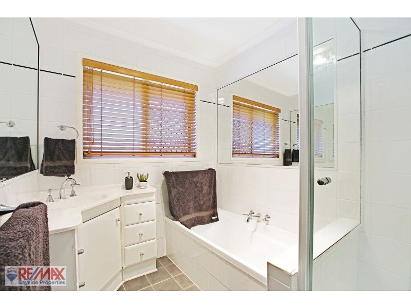 48 Fullerton Street, Birkdale QLD 4159