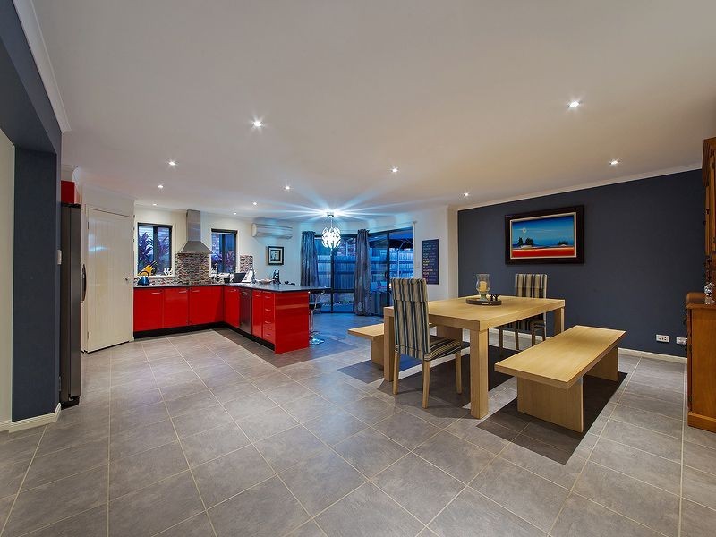 82 Ebony Cresent, Redland Bay QLD 4165