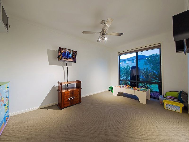 82 Ebony Cresent, Redland Bay QLD 4165