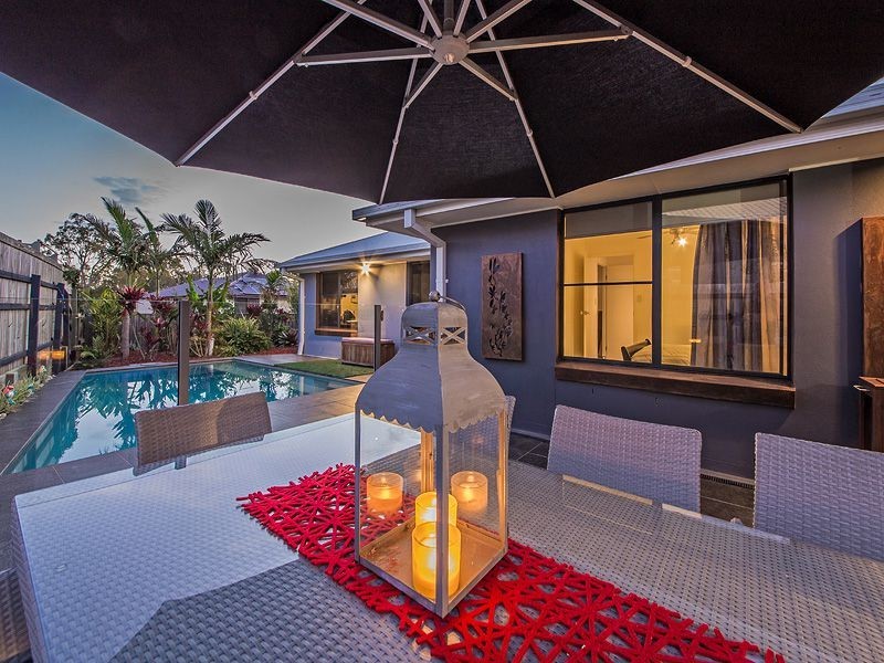 82 Ebony Cresent, Redland Bay QLD 4165