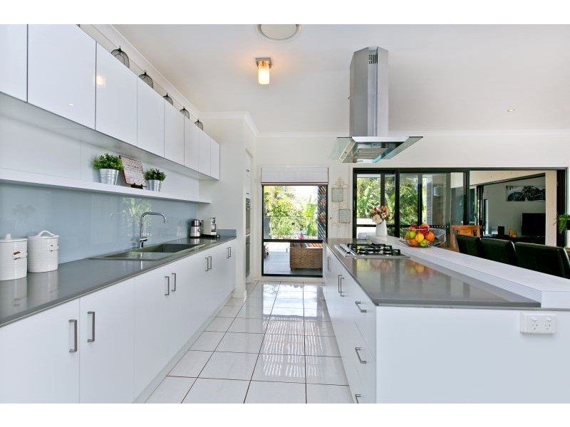 16 Hayman Street, Redland Bay QLD 4165