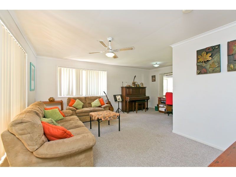 90 Benfer Road, Victoria Point QLD 4165