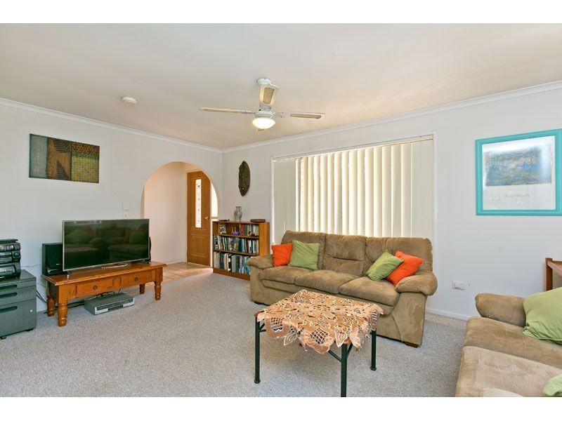 90 Benfer Road, Victoria Point QLD 4165