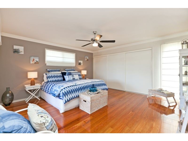 30 JAY CRESCENT, Redland Bay QLD 4165