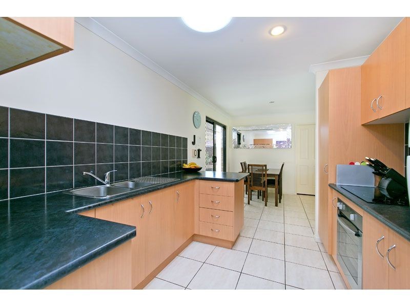 7 Snipe Street, Redland Bay QLD 4165