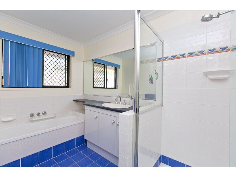 7 Snipe Street, Redland Bay QLD 4165